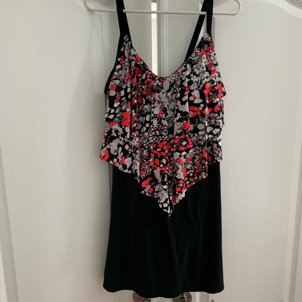 New! Beautiful one piece bathing suit.